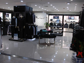 服裝店陳列的藝術(shù) 如何通過(guò)視覺(jué)營(yíng)銷(xiāo)提升銷(xiāo)售與品牌形象