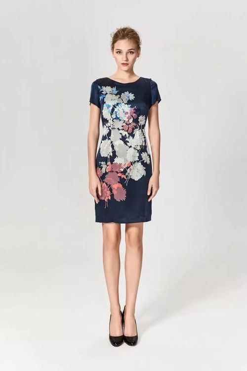 唐百二層精品女裝蒙迪愛爾專柜 端午佳節獻祝福，時尚服飾添風采